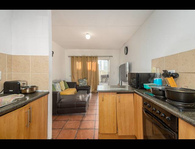 2 BEDROOM APARTMENT TO LET IN PARKLANDS